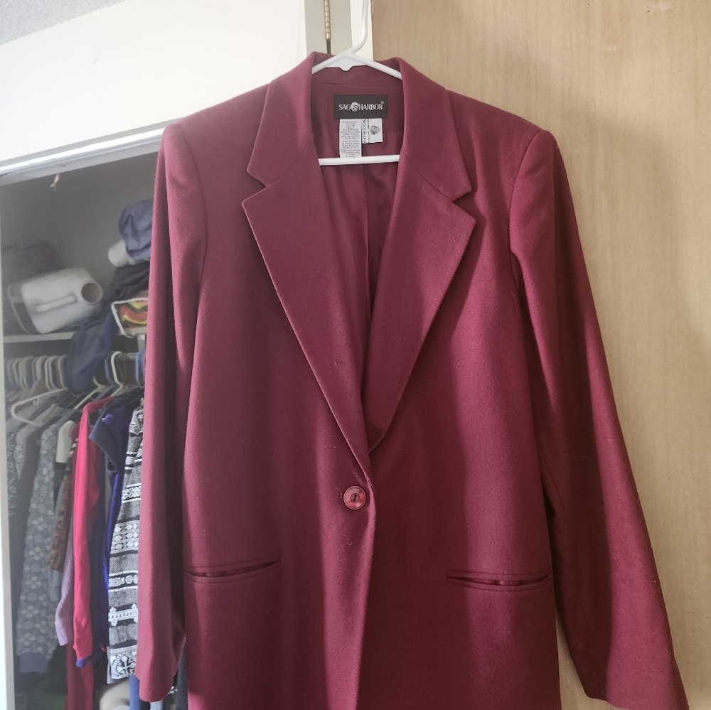 Women's Burgundy Blazer